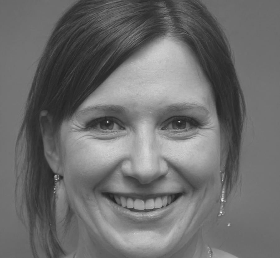 Margot Ellwood demonstrating financial reporting techniques